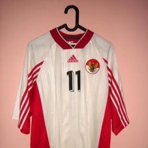 Perkembangan Jersey Bola Timnas Indonesia Dari Masa Ke Masa