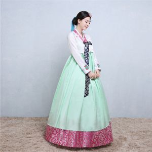 Perkembangan Pakaian Tradisional Korea “Hanbok” Dari Masa Ke Masa