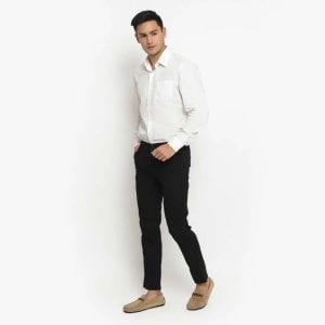 5 Style Celana Chino dan Kemeja Yang Keren Untuk Pria