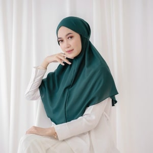 Hijab Diamond Crepe Hijab Diamond Crepe