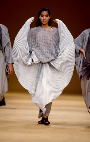 Issey Miyake Issey Miyake