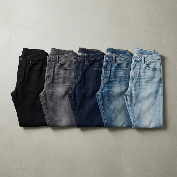 Palet warna denim biru gelap, biru sedang, biru muda, hitam, dan abu-abu untuk pengembangan koleksi celana jeans