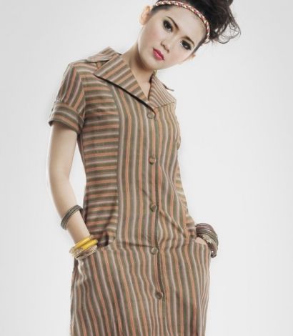 Simple blazer style dress with covert pocket