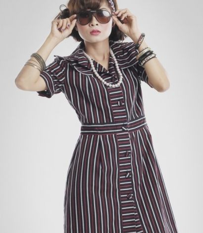 Shirt-like dress with cross-line waistband