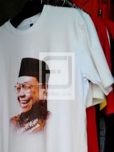 Jasa Pembuatan Kaos + Sablon